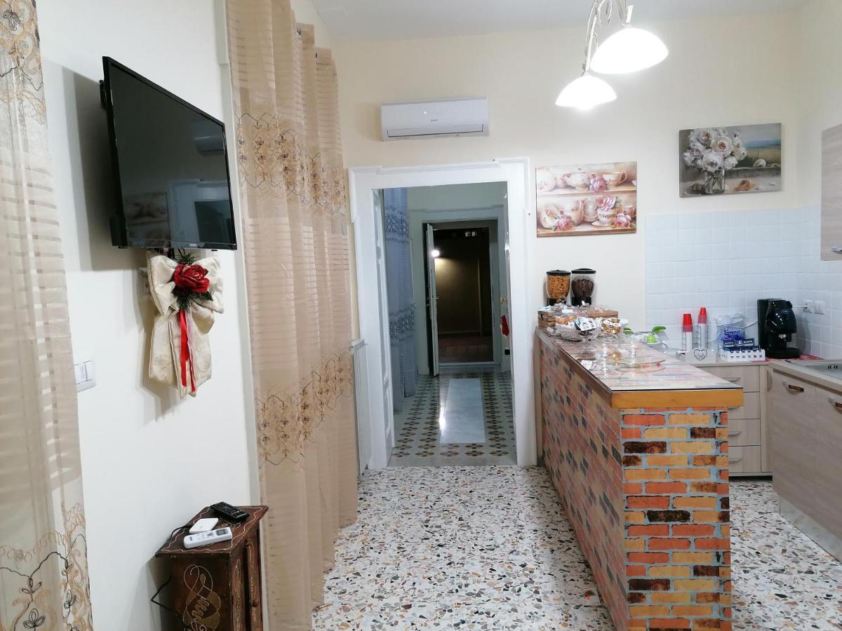 B&B Renella Caserta Buitenkant foto