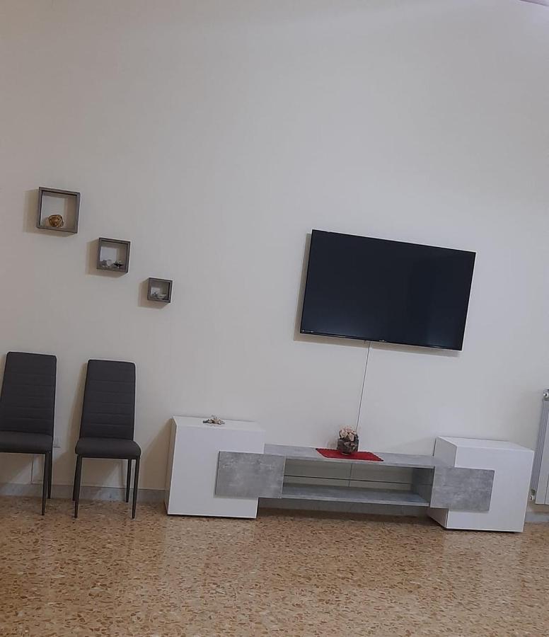 B&B Renella Caserta Buitenkant foto
