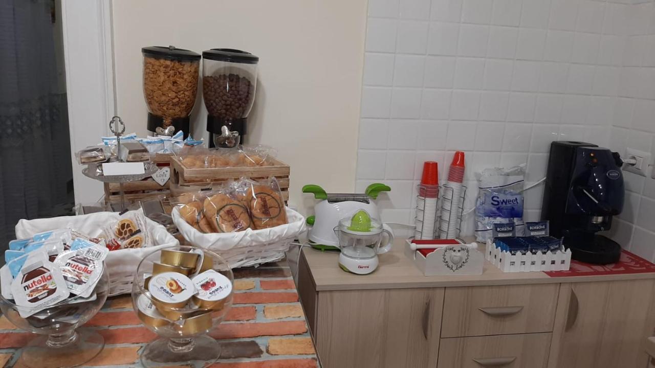 B&B Renella Caserta Buitenkant foto