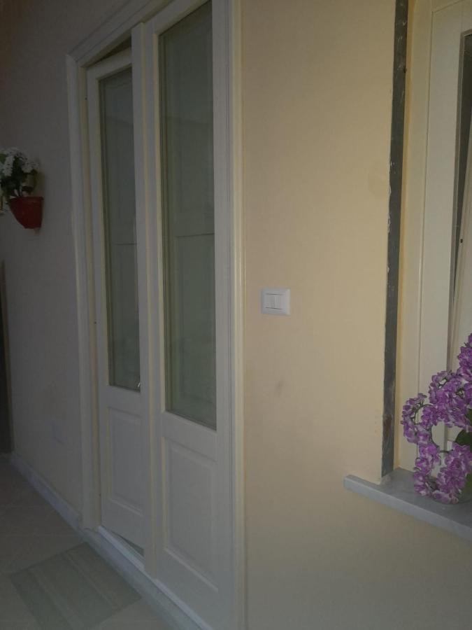 B&B Renella Caserta Buitenkant foto