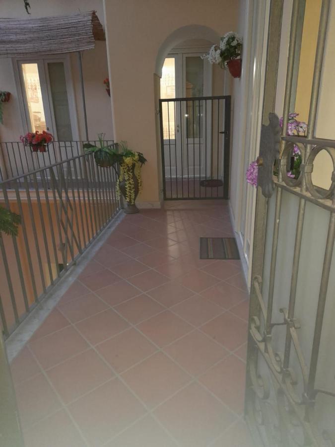 B&B Renella Caserta Buitenkant foto