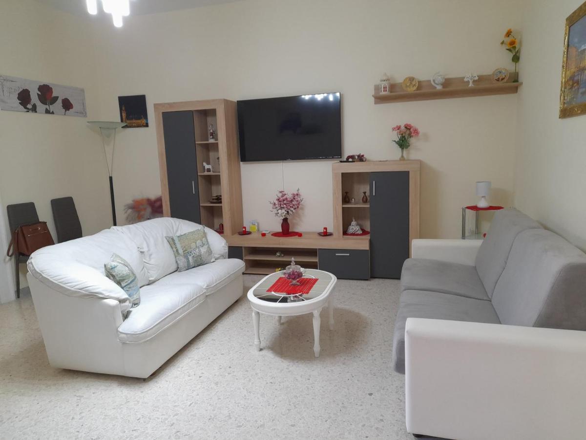 B&B Renella Caserta Buitenkant foto